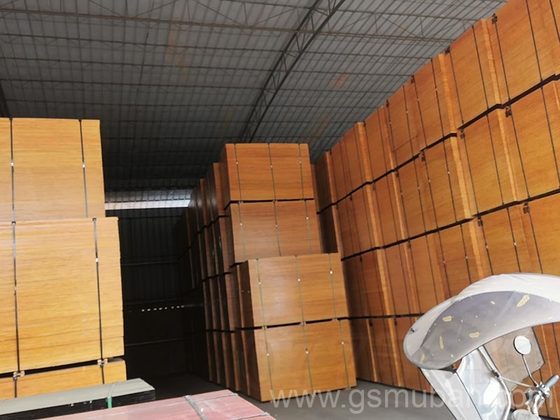 工地上的模板多少錢一張?多用2-3次，降低成本